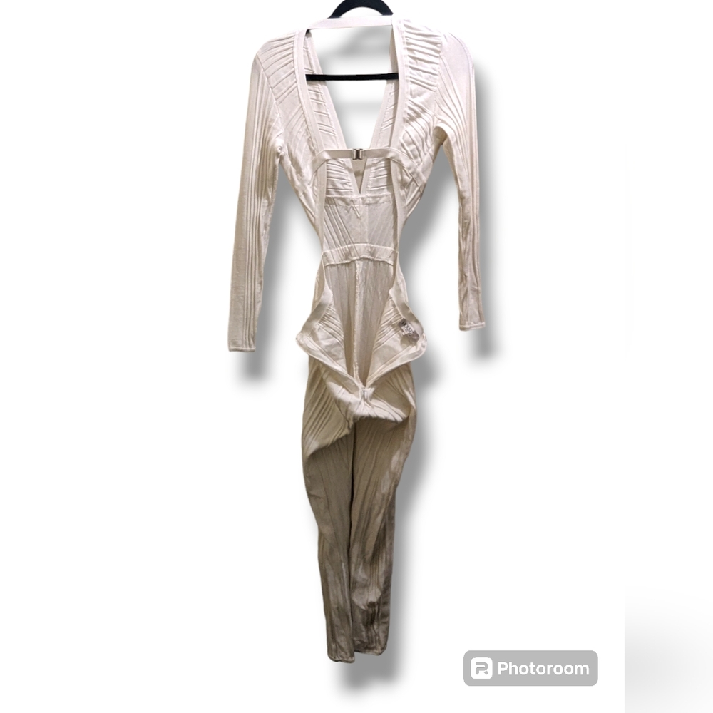 House of CB Arya White Long Sleeve Plunge Neck Stretch Texture Pant Jumpsuit- S - Picture 6 of 14